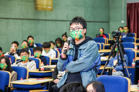 05-企业代表提问_副本.jpg
